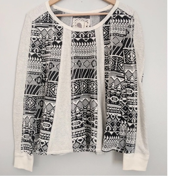 Anthro Lilka Geometric Print Swing Flare Long Sleeve Crew Neck Sweater Shirt Top - Picture 6 of 8